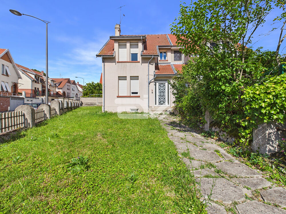 Vente Maison Maison familiale avec possibilité de vie en plain pied, beau potentiel d'aménagement, jardin, grenier - 3 fontaines - Reims/Neuv La neuvillette