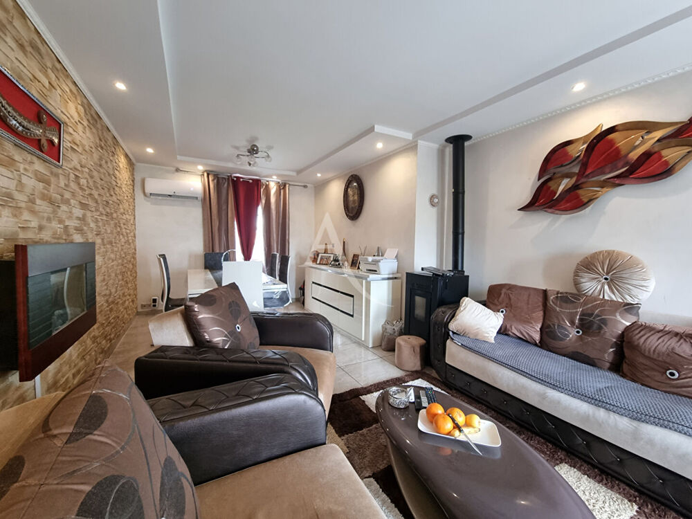 Basse-Goulaine proche bourg - Maison familiale 4 chambres avec piscine