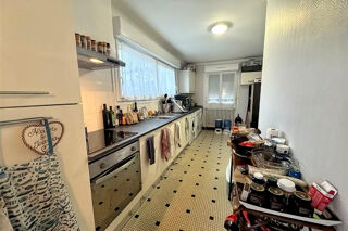  Immeuble à vendre 8 pièces 400 m²