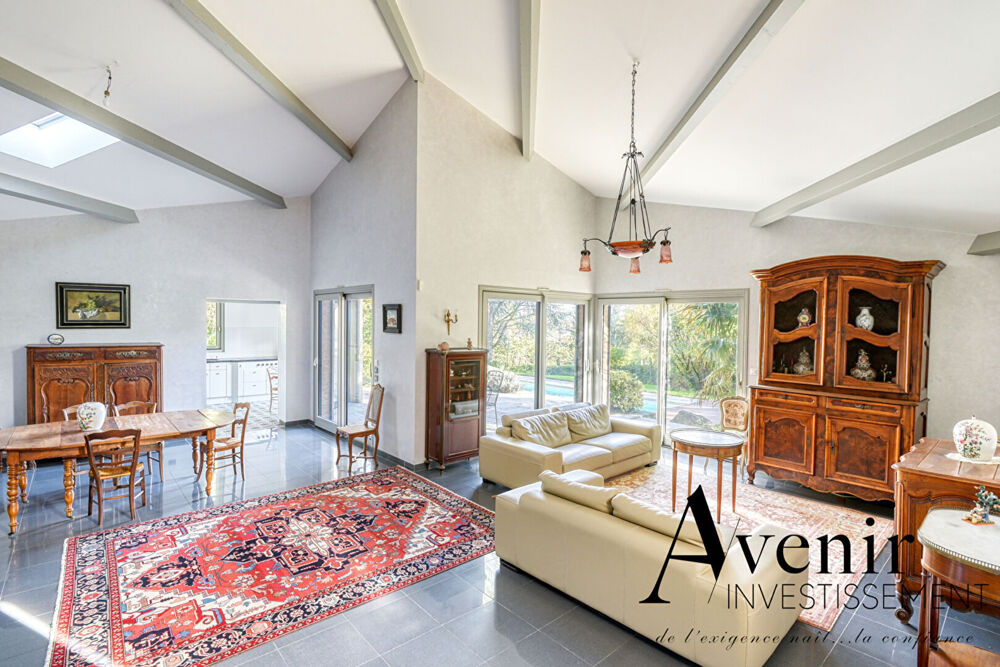 Vente Maison ST CYR AU MONT D'OR - MAISON D'ARCHITECTE T6 - TERRAIN 1515 m2 - PISCINE Saint cyr au mont d or