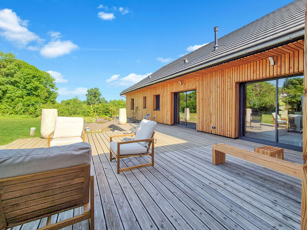 CORRÈZE. Lagraulière. Superbe maison neuve de 4 chambres avec garage et terrain de 4 345 m². Vie au rez-de-chaussée !