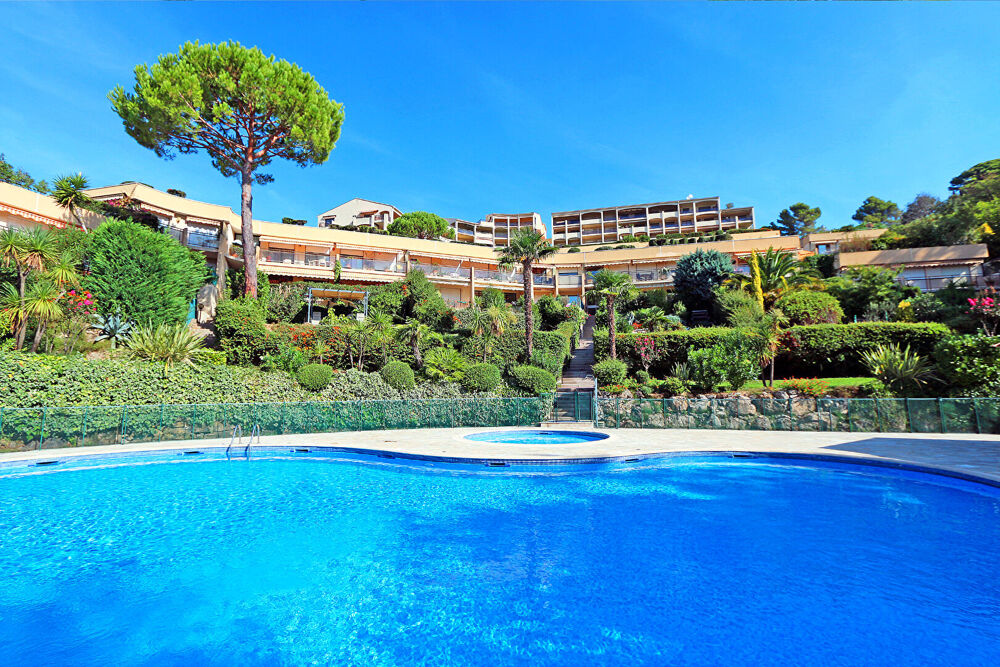 Vente Appartement Mougins - Le Val - Vente Appartement 3P - Terrasse de 110 m² - Aperçu Mer Mougins