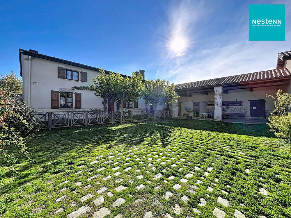 Vente Maison Maison pleine de charme - 220 m² - Montbrison - 4 chambres - terrain env 2200 m² Montbrison