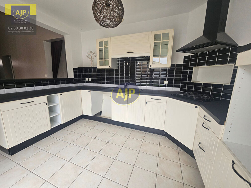 LE FENOUILLER Maison 3 chambres