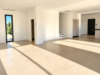  Maison à louer 5 pièces 160 m²