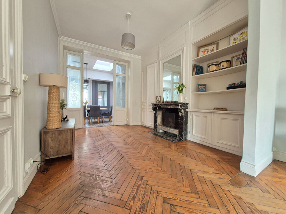 BOURGEOISE env 150 m² hab, 4 chambres, jardin
