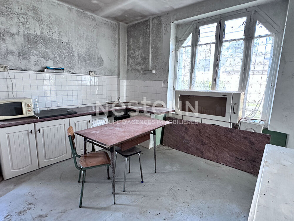 Vente Maison Maison ancienne à rénover à vendre à Vaas (72500) - 12 pièces, 305 m² Vaas