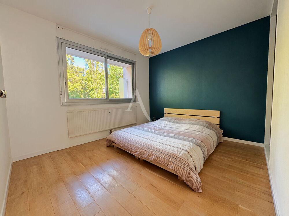 Vente Appartement A VENDRE coeur de ville DIJON ARQUEBUSE. T3 de 88m² avec balcon et garage . Dijon