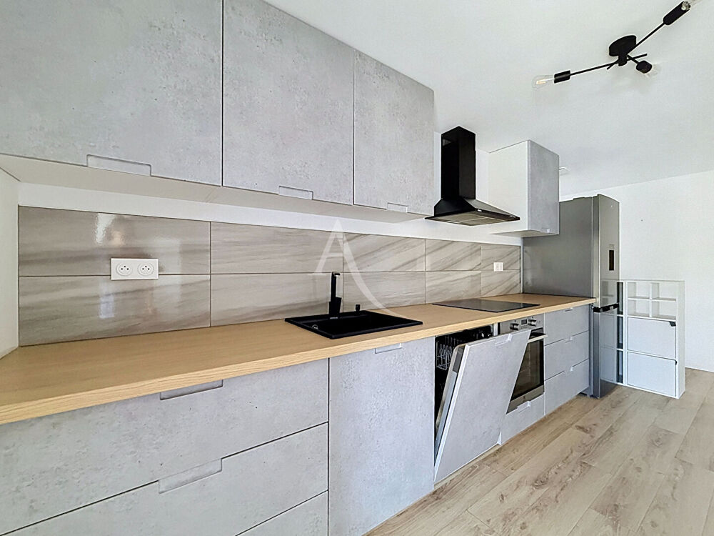 Location Appartement Appartement Saint Aubin De Luigne 3 pièce(s) 51.23 m2 Saint aubin de luigne