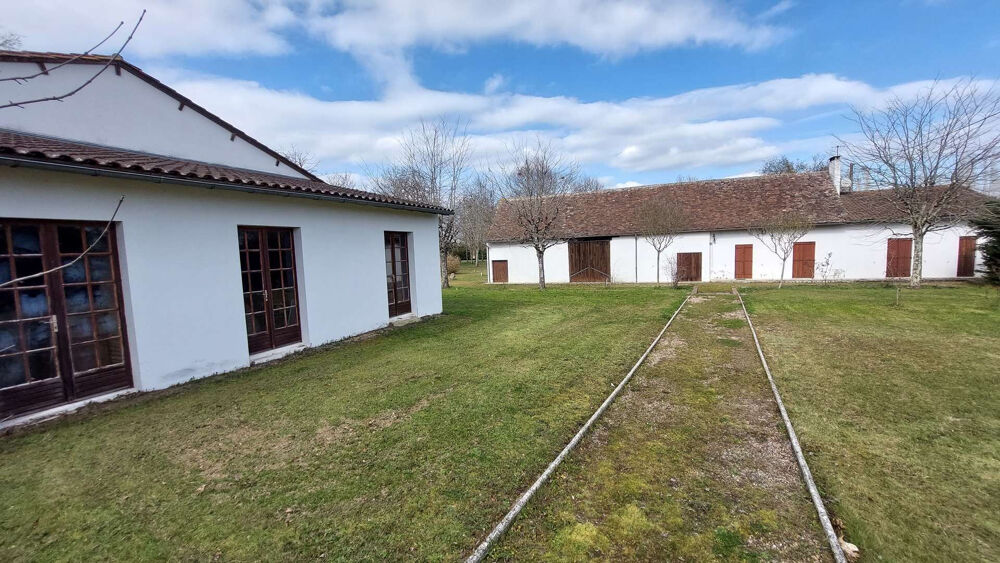 Magnifique corps de ferme à Montpon Menesterol