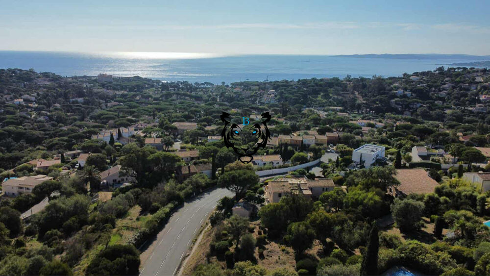 Vente Terrain TERRAIN VUE MER CONSTRUCTIBLE AUX ISSAMBRES Les issambres