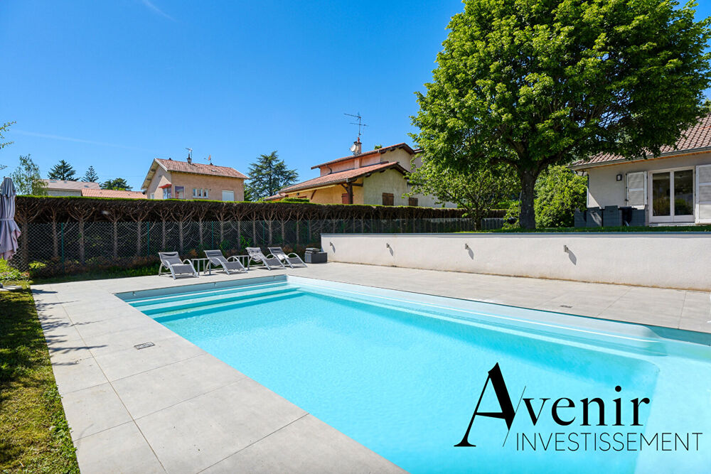 Ecully 66 Maison 4 pièce(s) de 121 m2 avec piscine