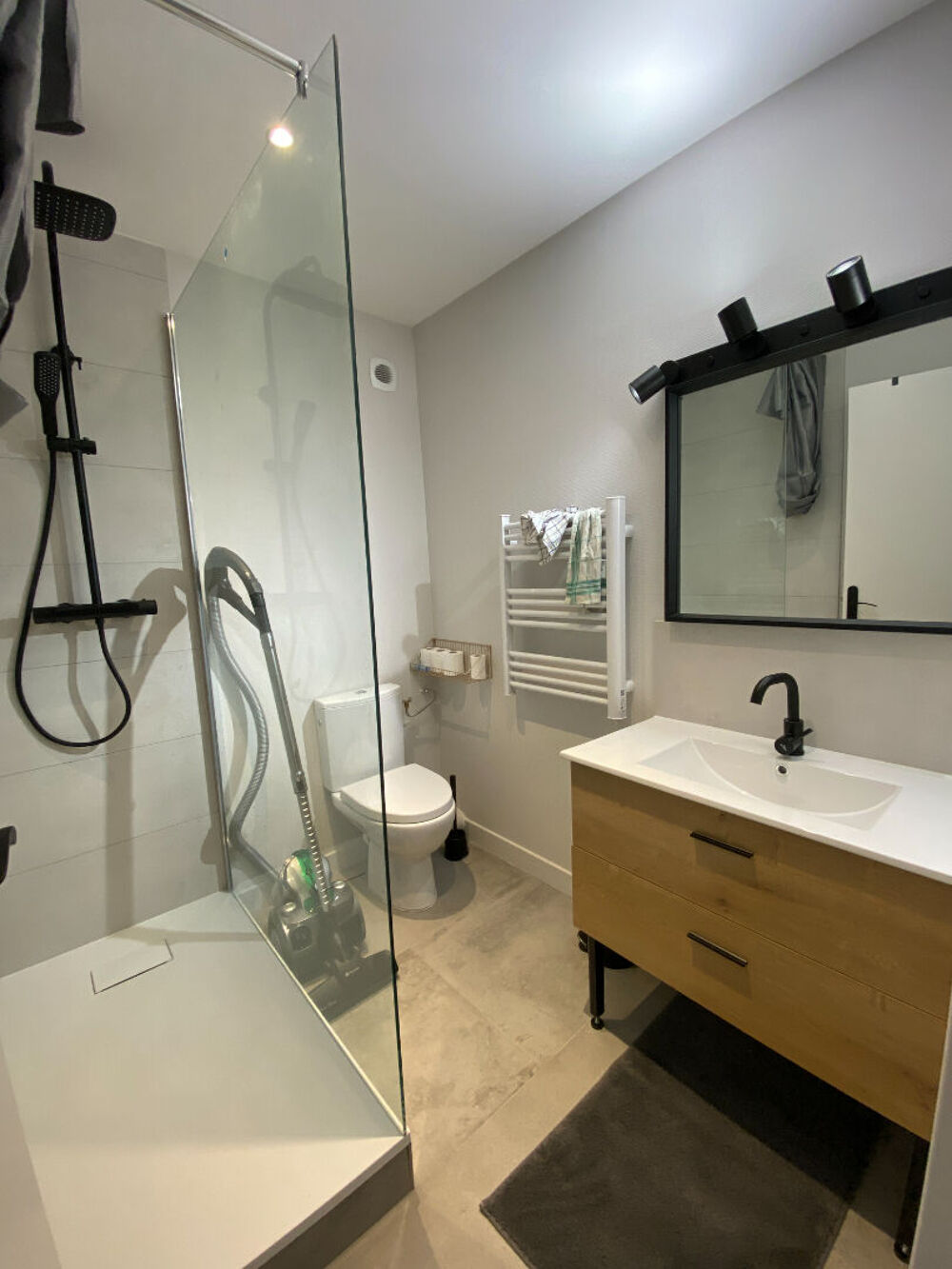 Chambre en colocation à louer - LYON 8ème