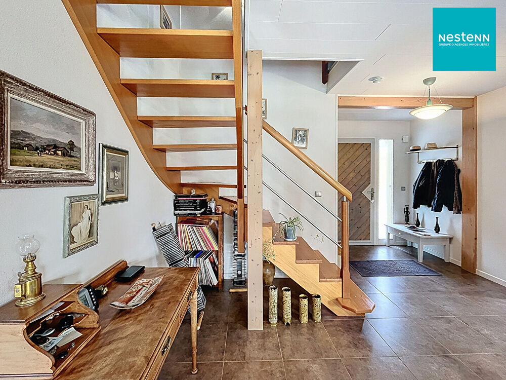 Vente Maison Maison Montbrison 6 pièce(s) 150 m² - terrain clôturé et arboré - piscine Montbrison