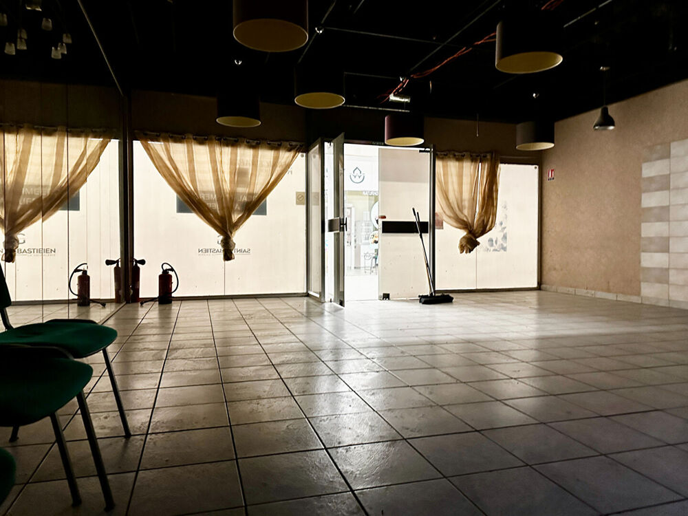   NANCY - Hyper centre - Local commercial Nancy 80 m2 Nancy