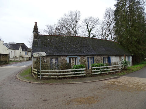   COTES D'ARMOR, Plussulien : Une maison individuelle de trois chambres � coucher, � proximit� du village, n�cessitant des travaux Maison - 6 pi�ce(s) - 48 m�