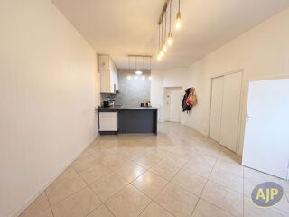  Appartement à louer 2 pièces 34 m²