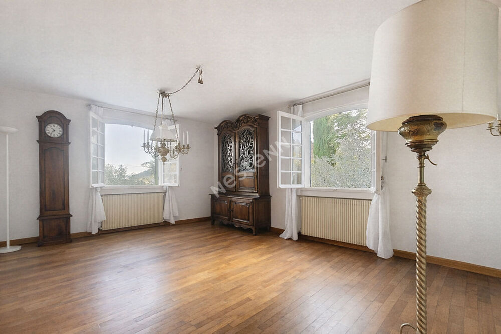 A vendre maison 7 pièces de 150 m² avec jardin de 700 m² à Sisteron