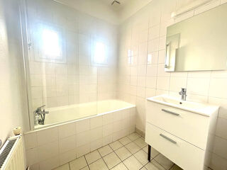  Appartement à louer 3 pièces 58 m²