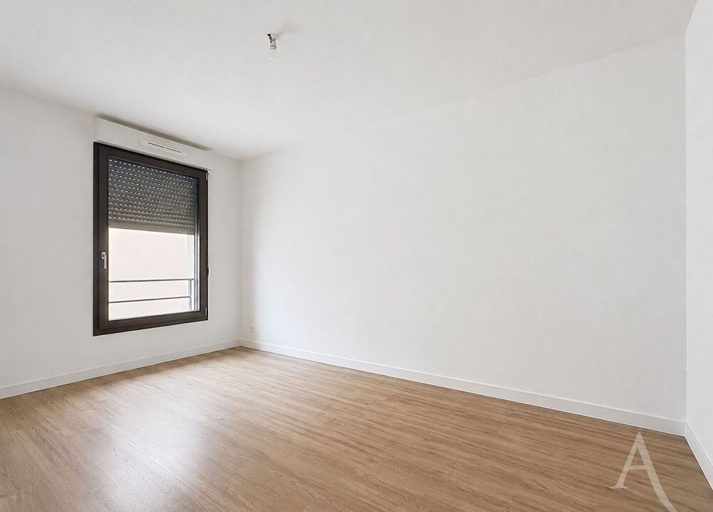 Location Appartement Appartement Mantes La Ville 4 pièces avec terrasse, parking et charges toutes comprises Mantes la ville