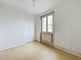  Appartement à louer 2 pièces 55 m²
