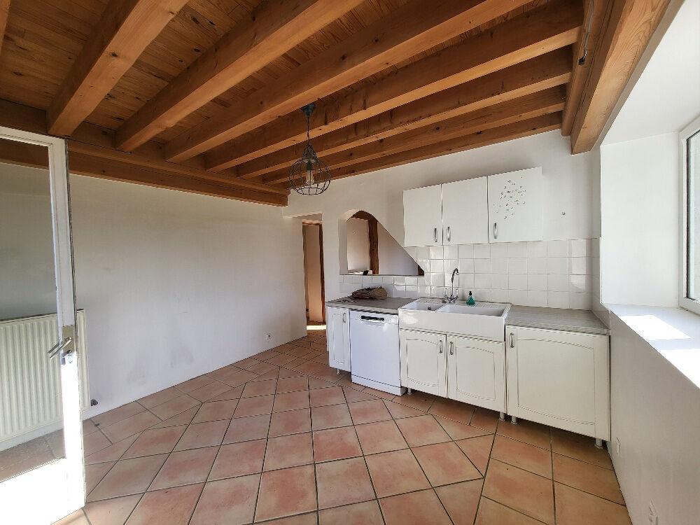 Magnifique bâtisse de 272 m² sur 1.2 hectares de terrain clos