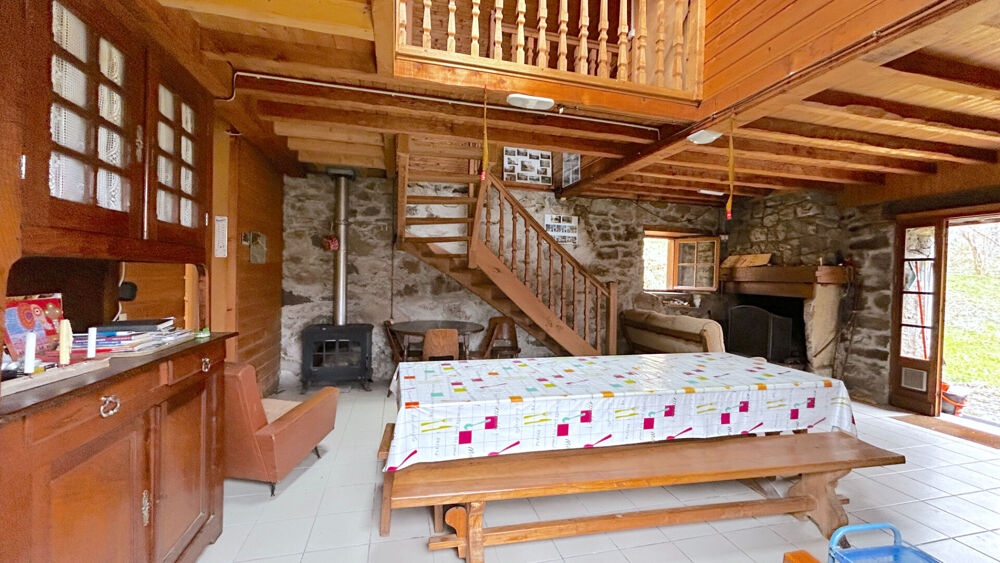 Vente Maison A VENDRE ANCIENNE GRANGE DE 120 M2 SUR 15000 M2 DE TERRAIN - SECTEUR SALLES - ARGELES GAZOST Argeles gazost