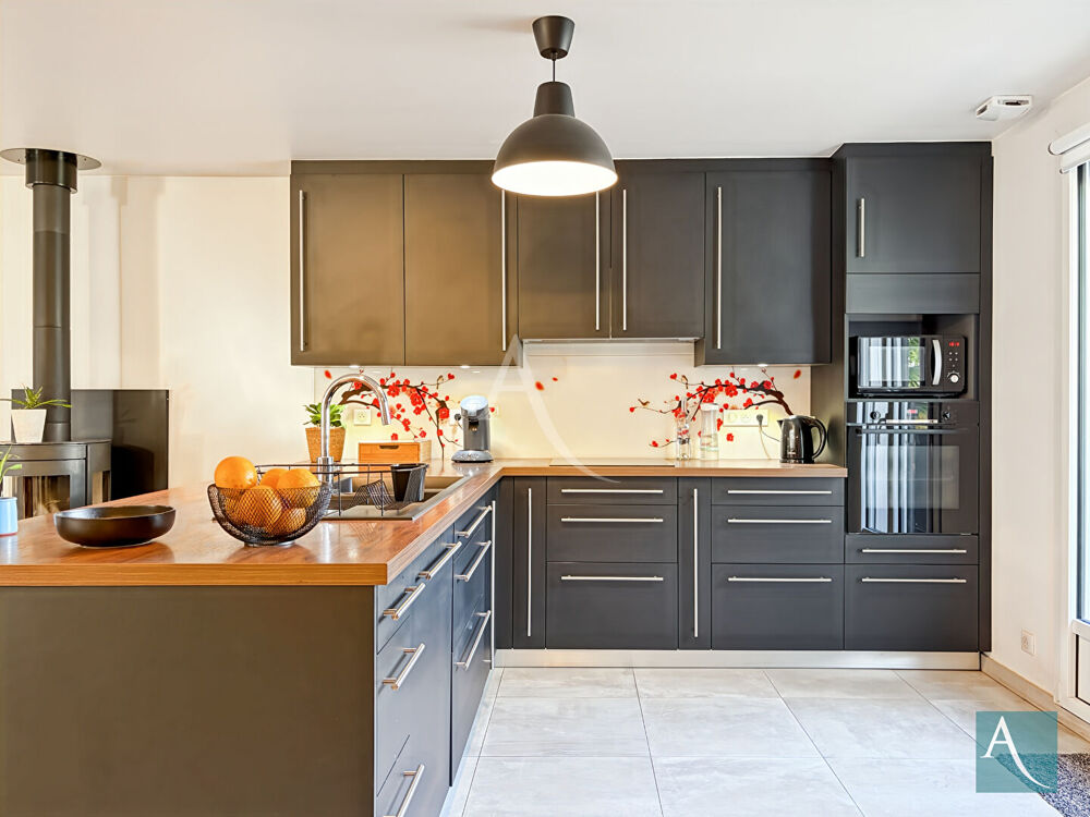 Vente Maison Maison 5 pièces - 128 m² habitables - Sous-sol total, 2 terrasses couvertes, jardin - Linas 91310 Linas