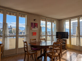 Vente Appartement Appartement 3 pièces à vendre au dernier étage à Chambéry Chambery