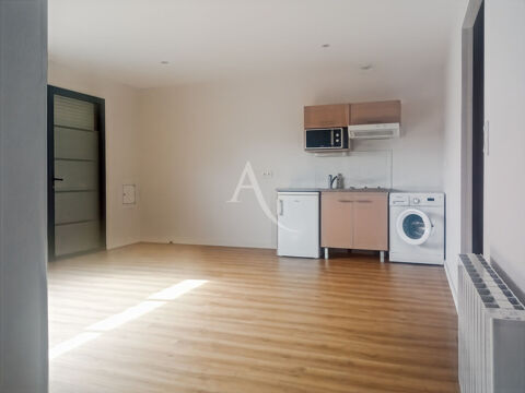   Challans, Bureaux/Local à louer de 34.49 m² 