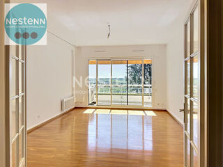 Appartement à louer 4 pièces 108 m²