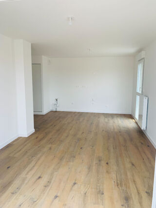  Appartement à louer 3 pièces 61 m²