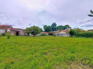  Terrain à vendre 594 m²