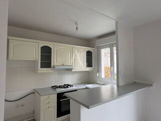  Appartement à louer 2 pièces 40 m²