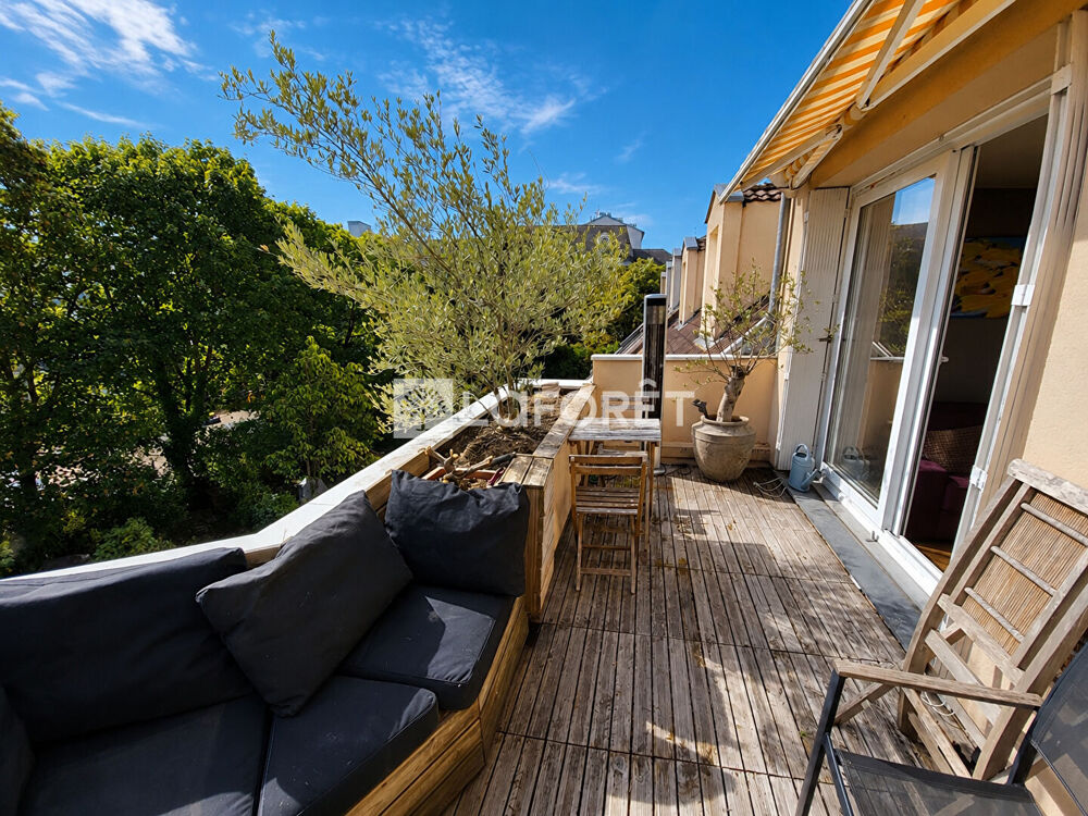 Vente Appartement Dernier étage coeur de ville Rueil Malmaison 2/3 pièces 59 m2 Rueil malmaison