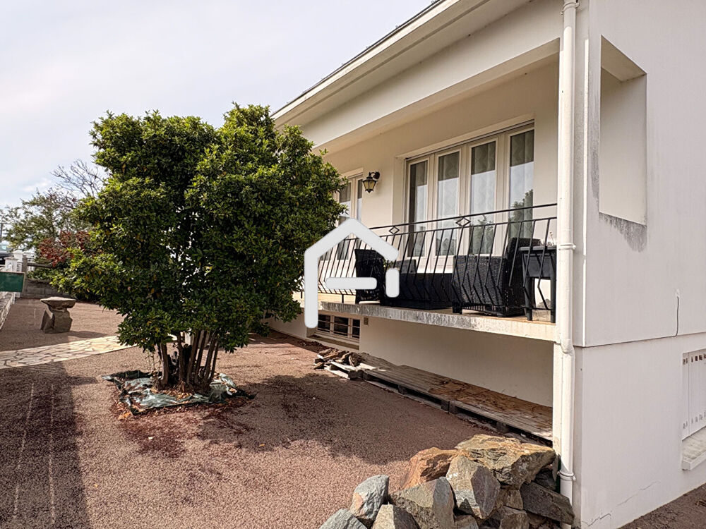 Maison 6 pièces à vendre à Le Champ Saint Père - 218 000