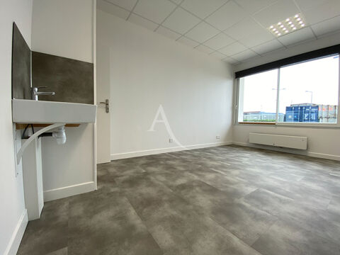 Local professionnel en plein centre de Fromentine 15.50 m&sup2; 450 85550 La barre de monts