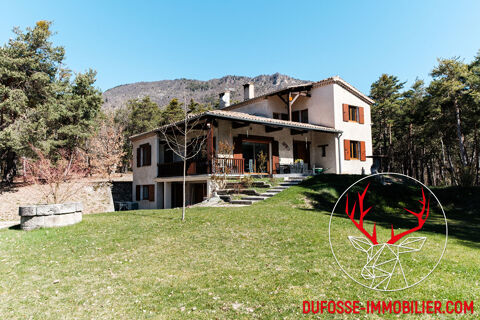   Maison traditionnelle de 6 pièces à vendre à Veynes, entourée de nature Maison - 6 pièce(s) - 300 m²