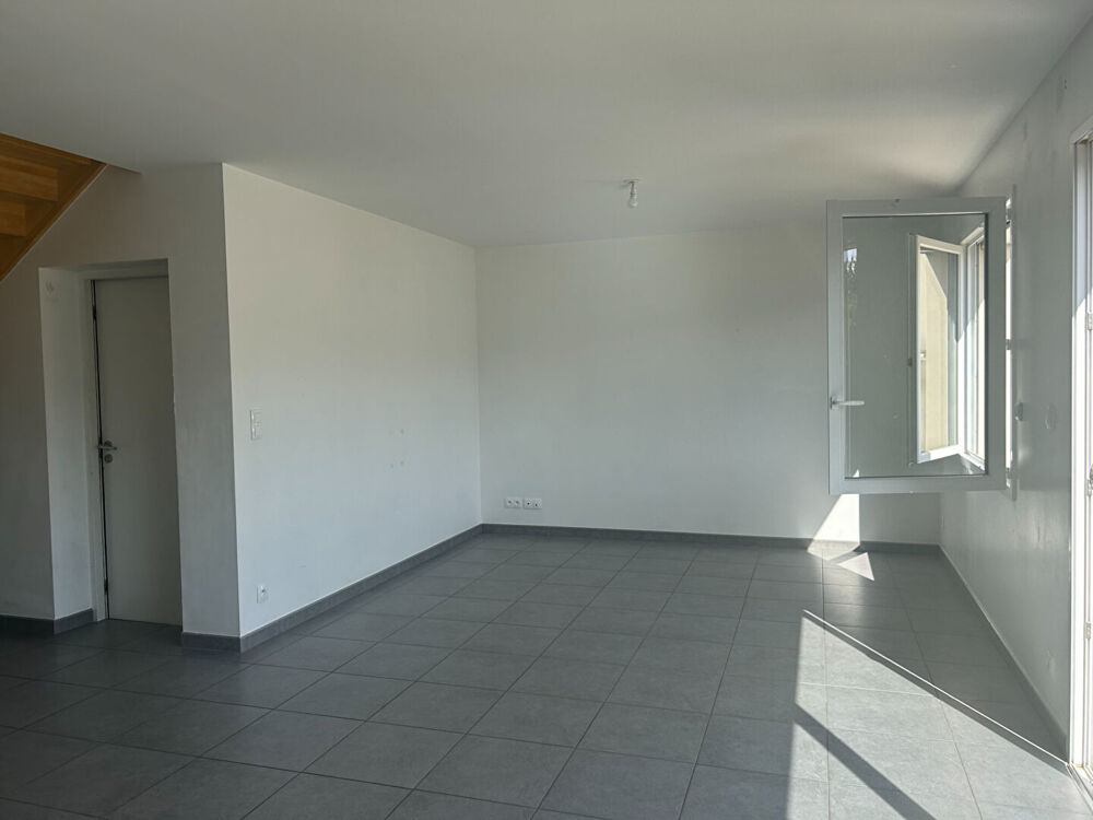 Location Maison A louer maison meublée 5 chambres à Trélazé, quartier La Quantinière Trelaze
