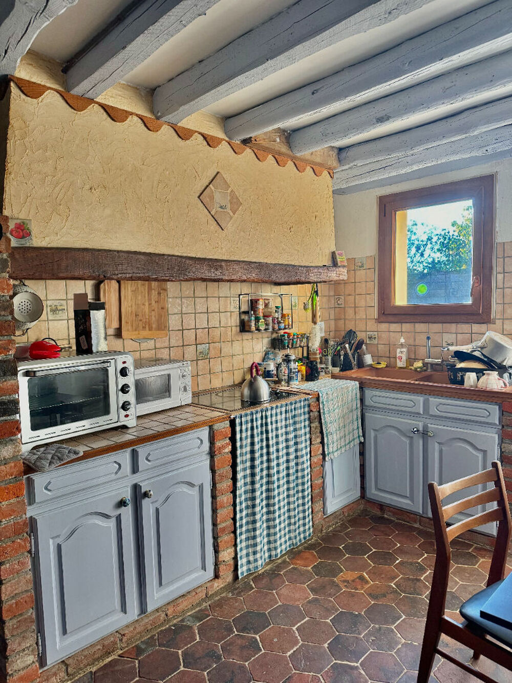 À VENDRE, charmante maison de campagne avec le cachet de l'ancien d'une surface habitable de 116m2 ainsi qu'un jardin de 670m2.
