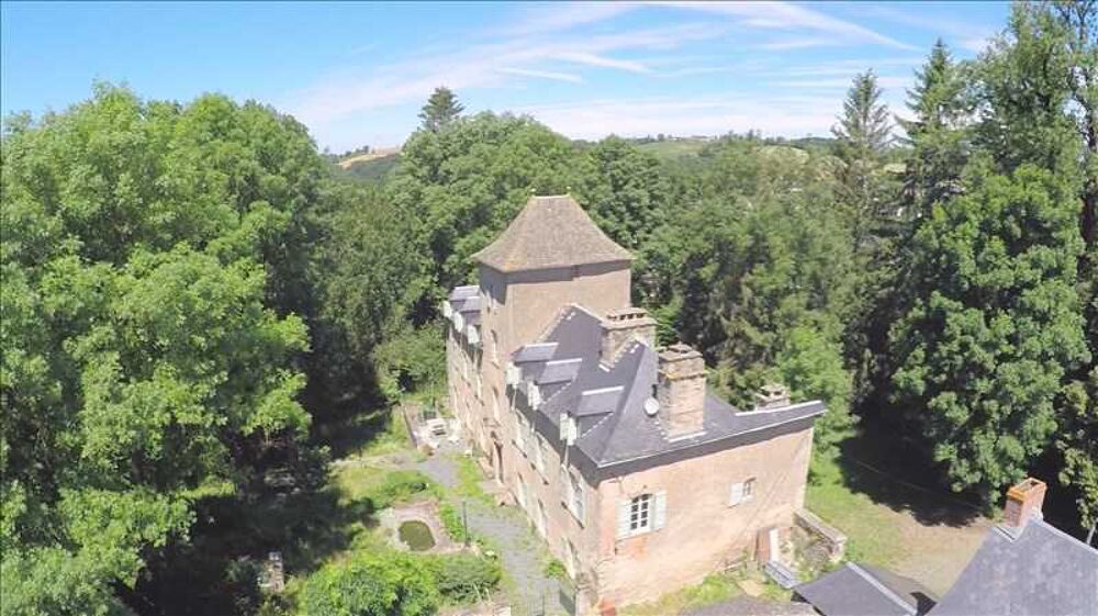 Vente Villa Château, ancienne maison à aménager et dépendance - Arvieu Arvieu