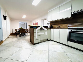  Maison � vendre 9 pi�ces 218 m�