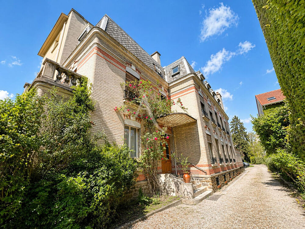 Maison 15 pièces 320 m² · à Fontenay sous Bois · 320 m² · 1 800 000 €