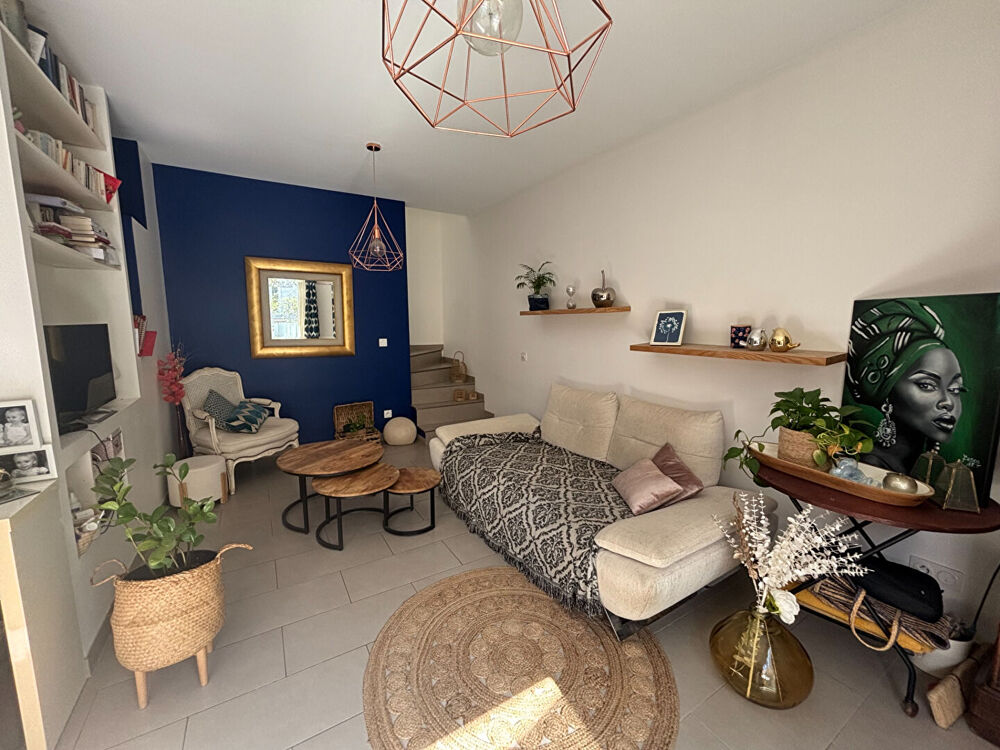 MAISON MEUBLÉE NIMES TYPE T4 DE 100 M2 AVEC PISCINE & GARAGE