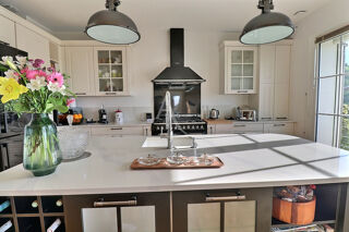  Maison � vendre 8 pi�ces 245 m�