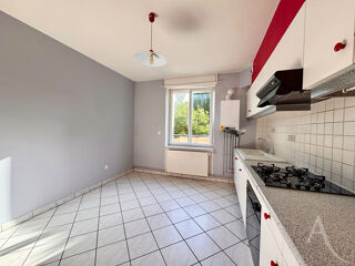  Appartement à louer 2 pièces 69 m²