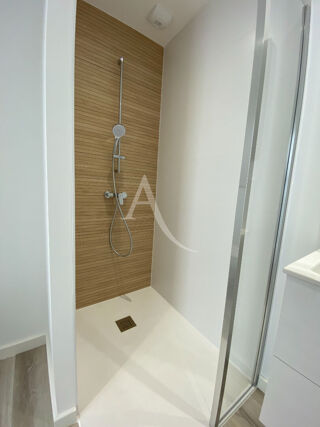  Appartement à louer 2 pièces 37 m²