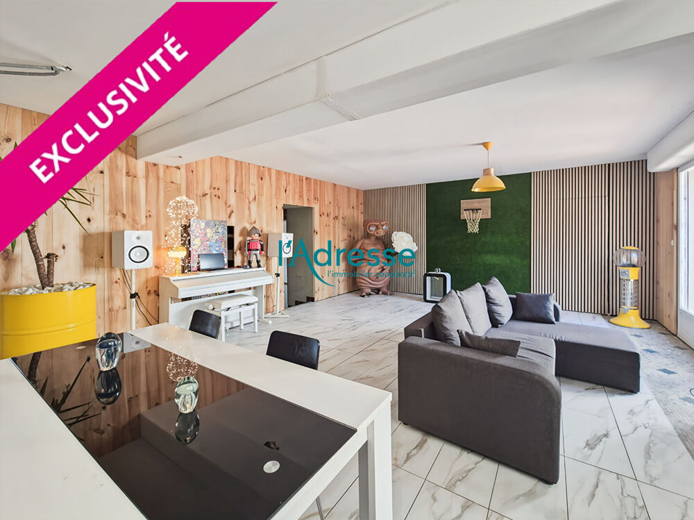 Ensemble immobilier avec terrain constructible et dépendances