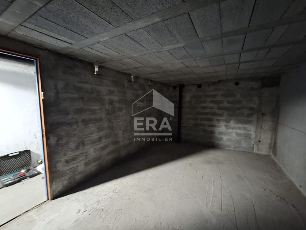 Idéal Stockage: Grande cave saine de 17M²