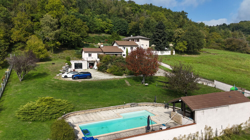 Vente Maison Grande maison familiale avec piscine et 6 chambres, à 20 mn de Bourgoin Charantonnay